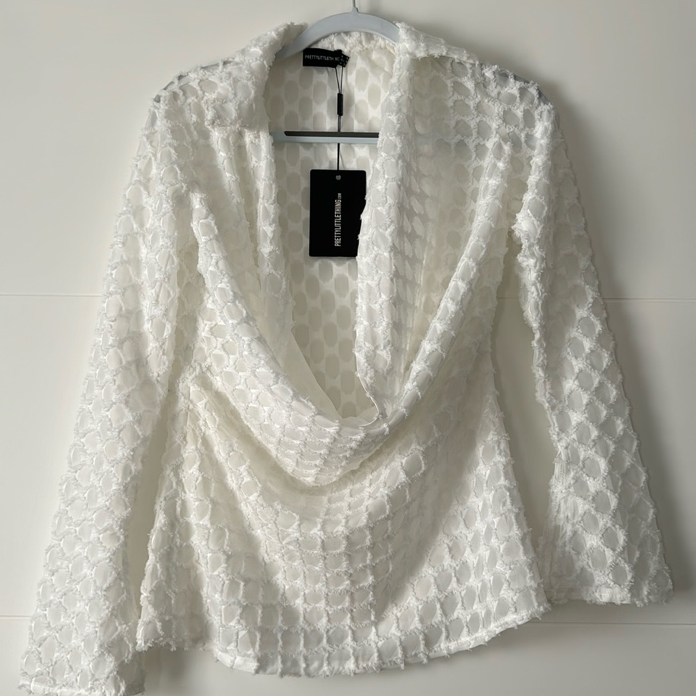 PLT White Textured Woven Plunge Split Sleeve Top